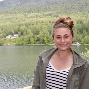 Meet your Posher, Lara